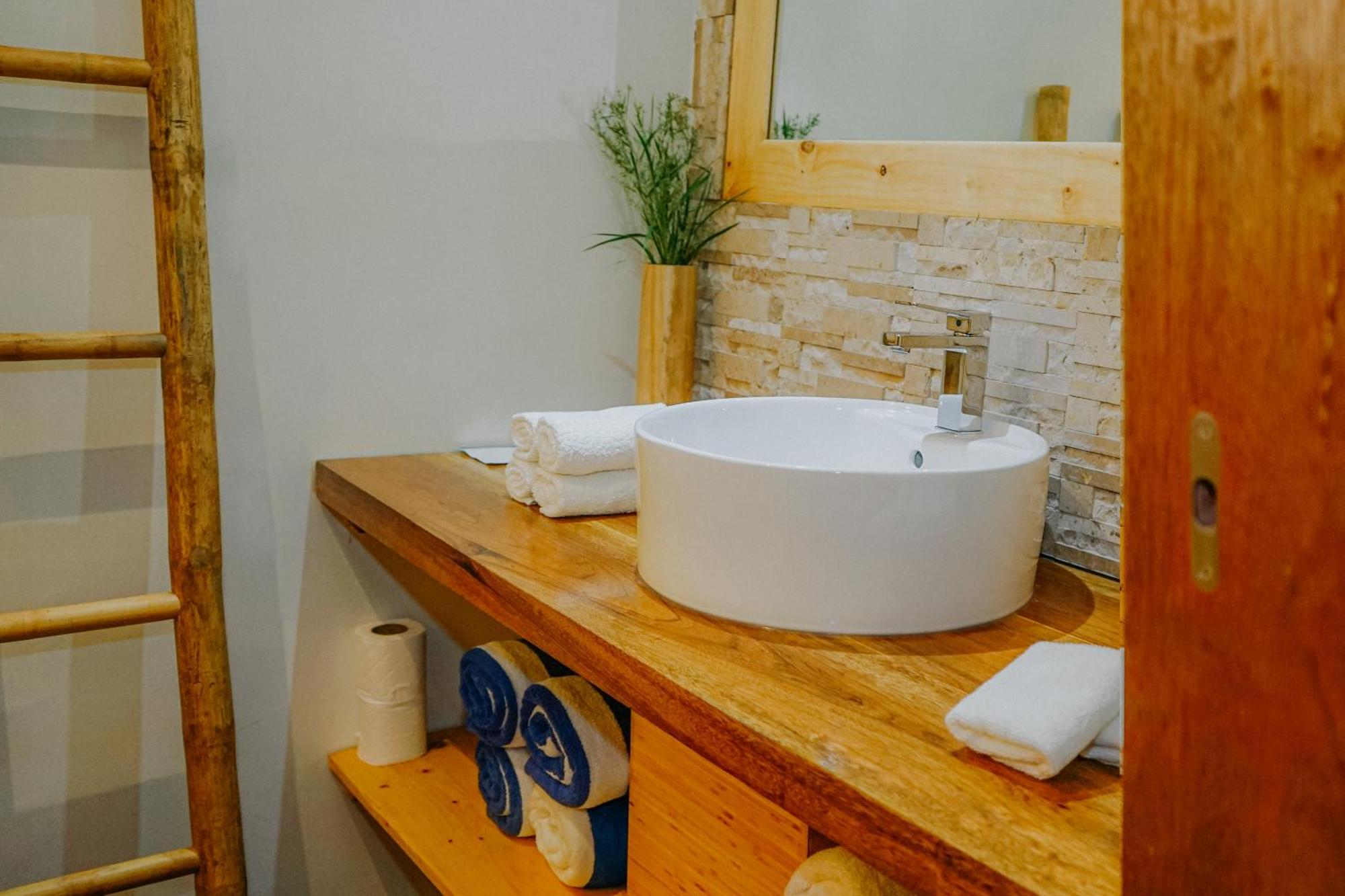 Hotel Ecoboo Maldives Thinadhoo  Esterno foto
